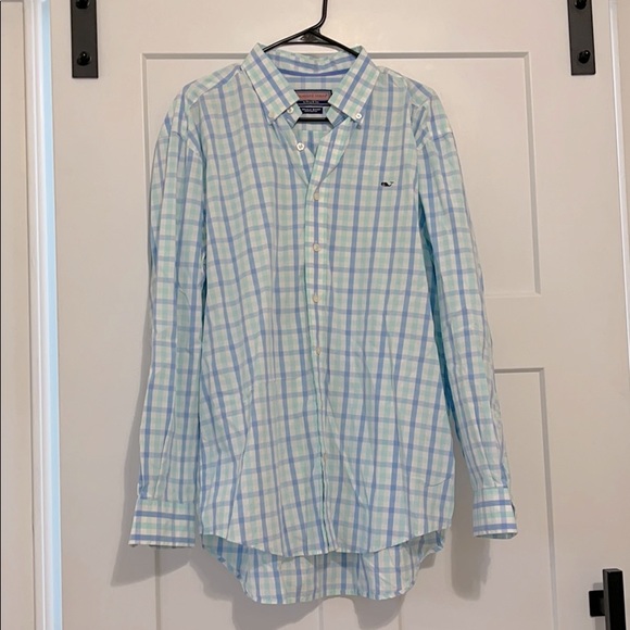 Men’s Vineyard Vines Button-down - Picture 2 of 3
